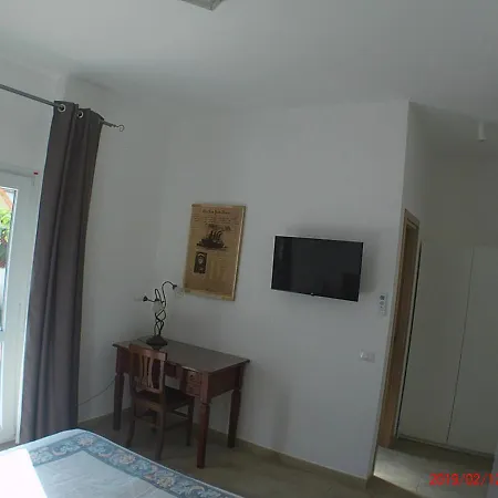 Un Passo Dal Mare Bed & Breakfast
