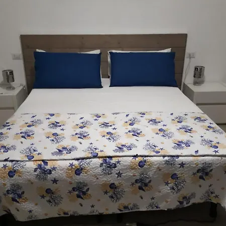 Un Passo Dal Mare Bed & Breakfast