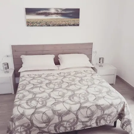 Un Passo Dal Mare Bed & Breakfast 5*