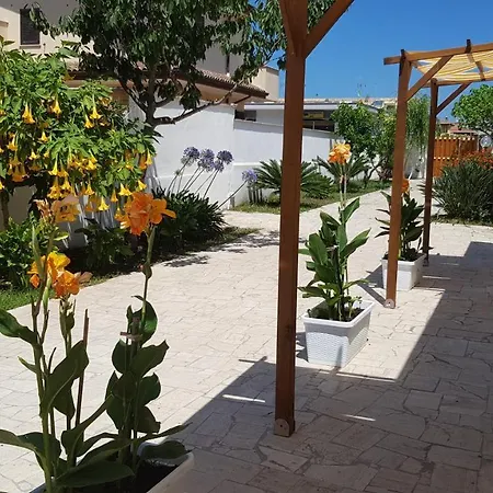 Un Passo Dal Mare 4*