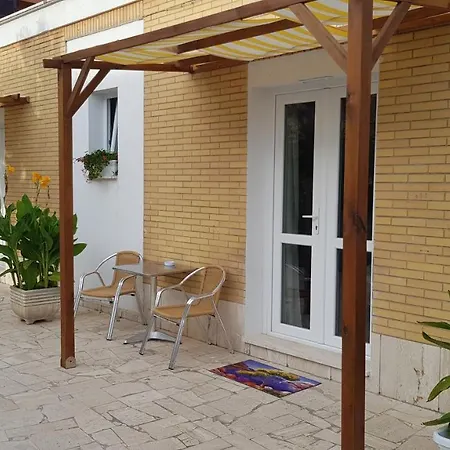 Un Passo Dal Mare 3*