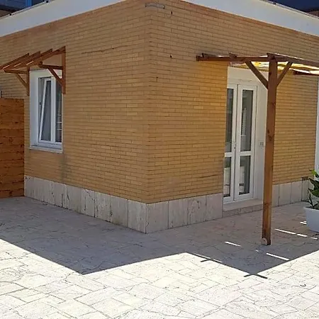 Un Passo Dal Mare Bed & Breakfast