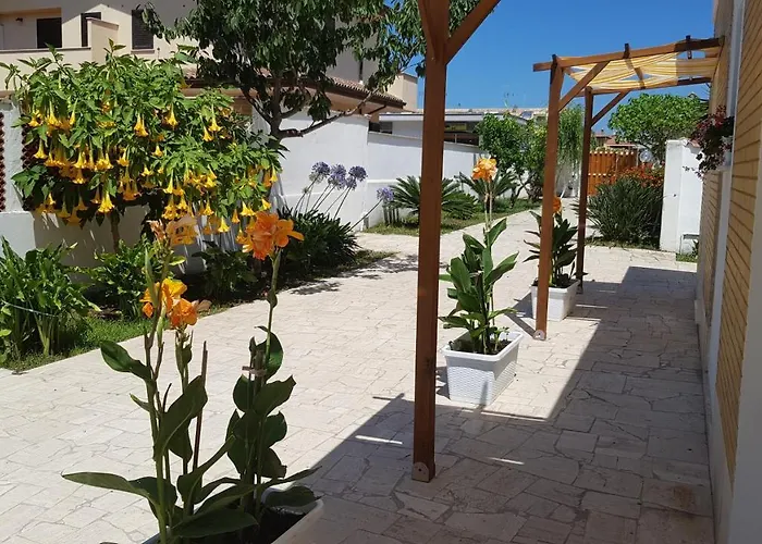 Un Passo Dal Mare 3*