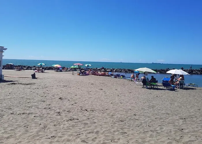 Un Passo Dal Mare Alojamento de Acomodação e Pequeno-almoço 3*