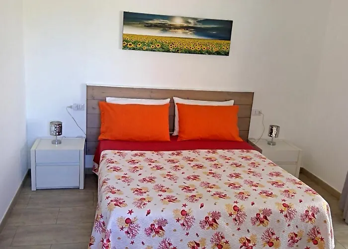 Un Passo Dal Mare Alojamento de Acomodação e Pequeno-almoço 3*